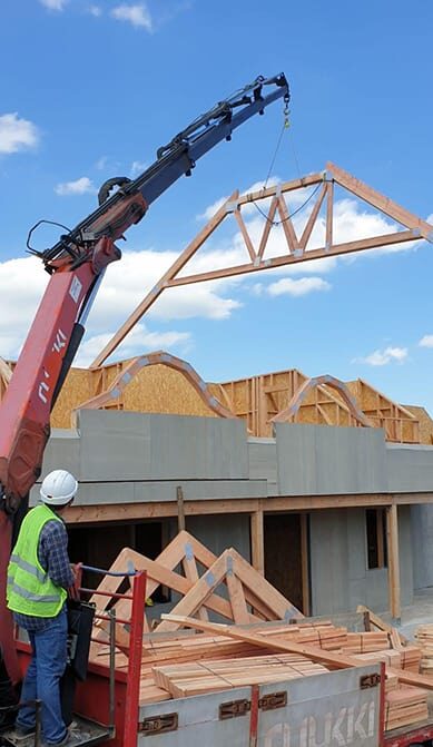 avantaje case pe structura de lemn {{brizy_dc_image_alt imageSrc=